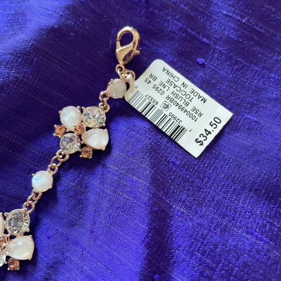 Beautiful bracelet with crystals and faux opals - Picture 4 of 7